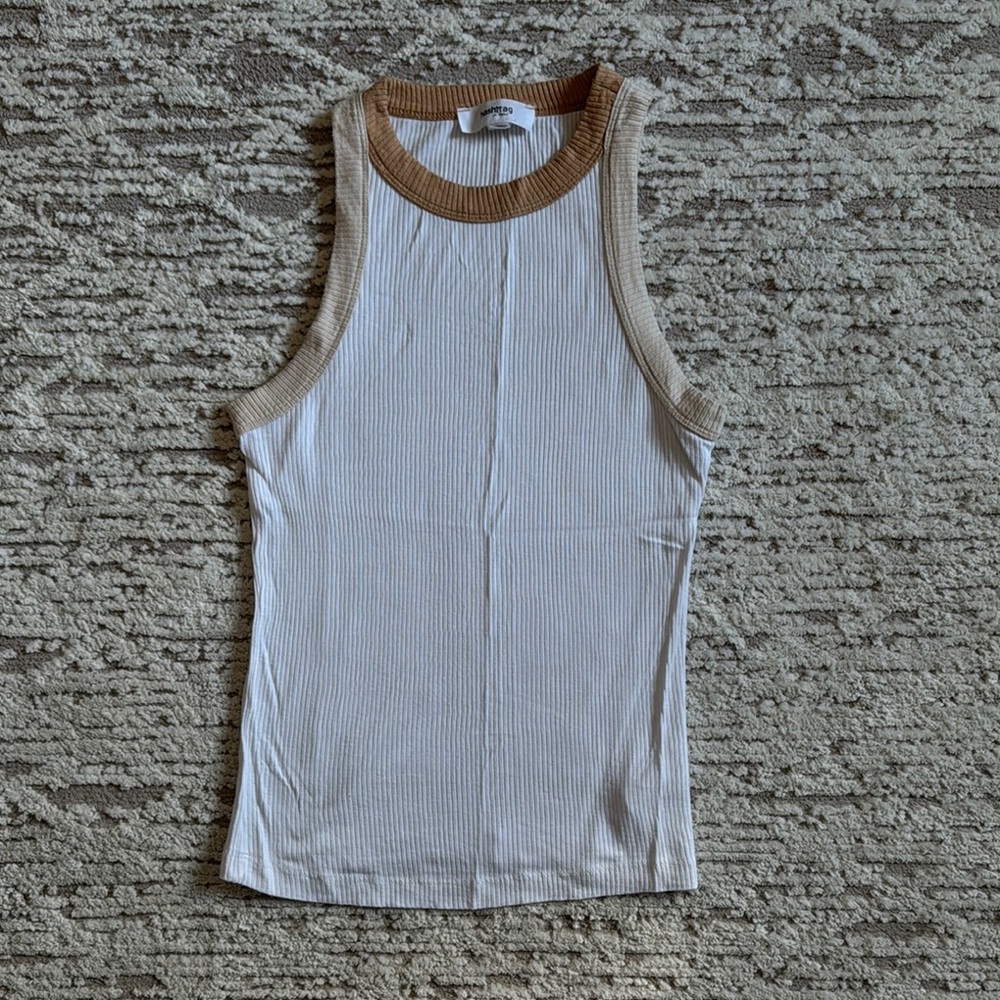 HASHTTAG TANK